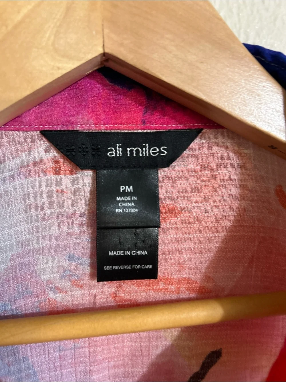 Ali Miles Multicolor Abstract Button Top Watercolor Top MP Artsy Mixed Media
